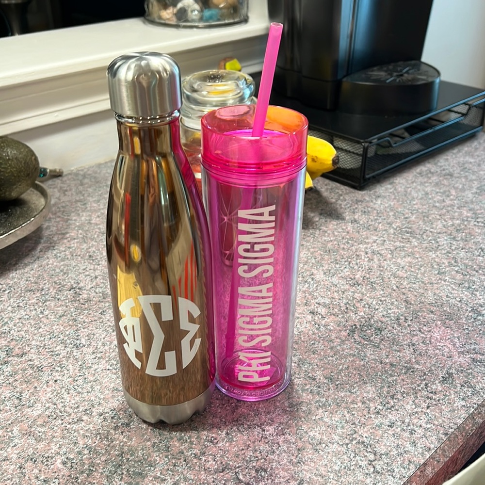 Phi Sigma Sigma Sorority water bottles